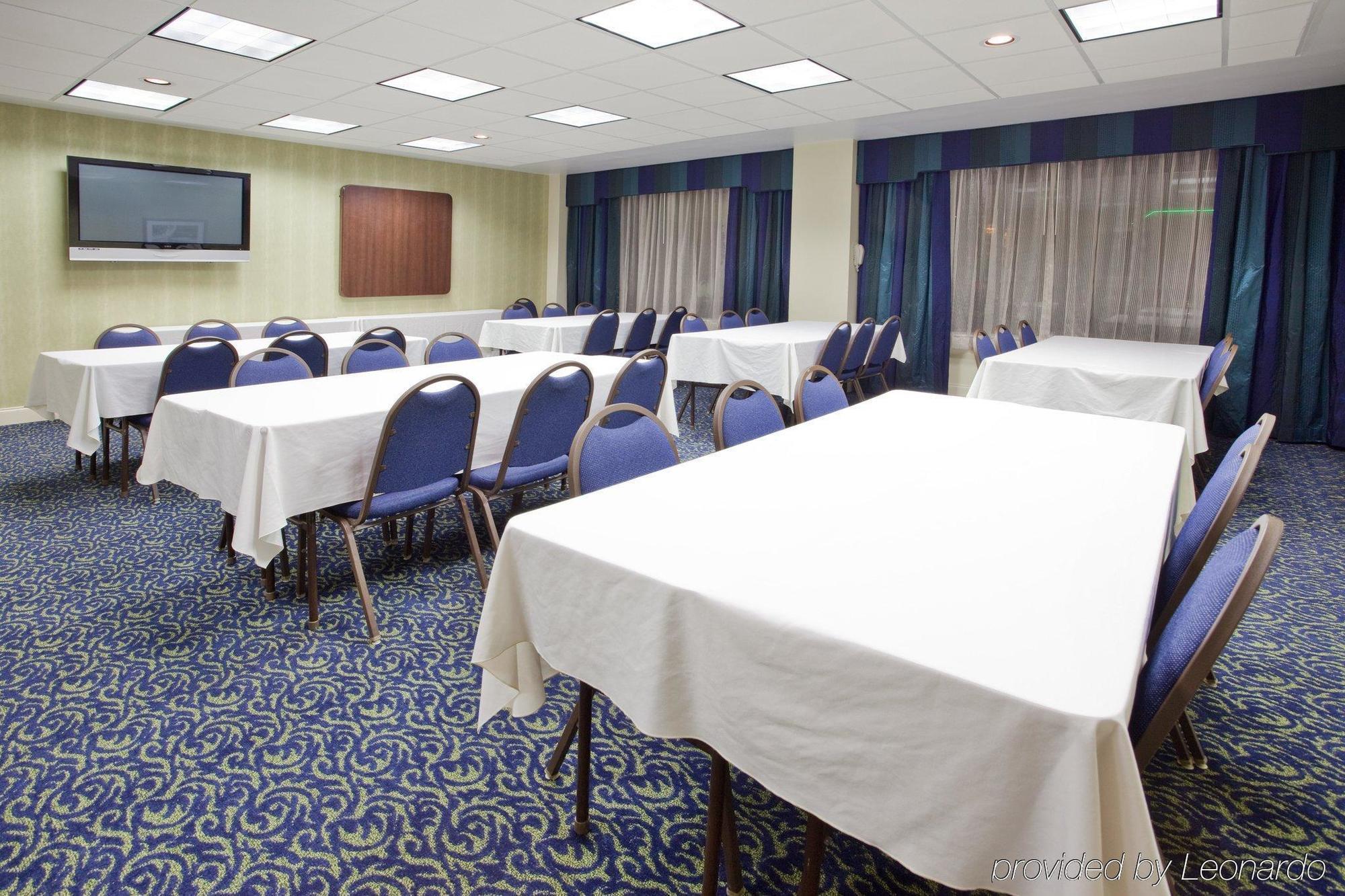 Holiday Inn Express - Atlanta-Kennesaw By Ihg Бизнес фото